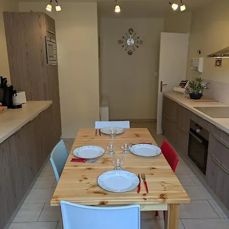 6 Pers, Centre-ville- T3, 90m2 Apartment