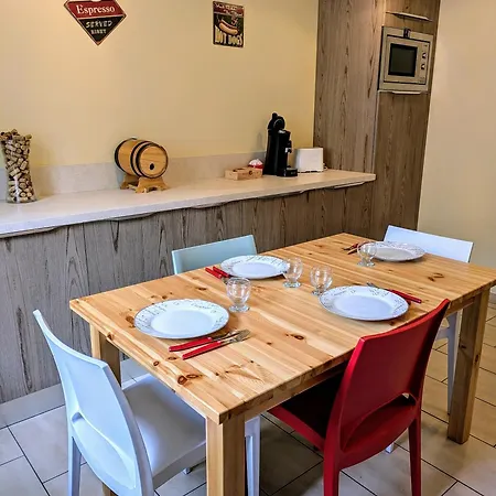6 Pers, Centre-ville- T3, 90m2 *