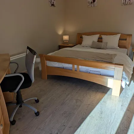 6 Pers, Centre-ville- T3, 90m2 Apartment