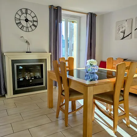 Apartment 6 Pers, Centre-ville- T3, 90m2