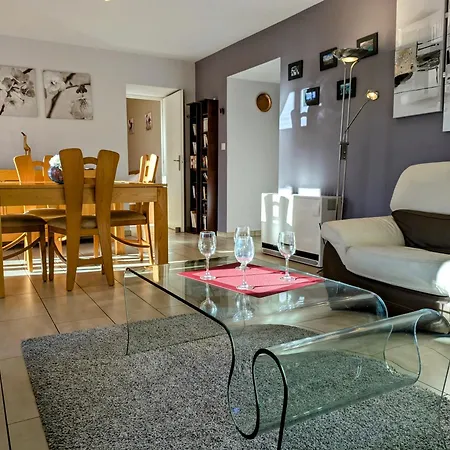 6 Pers, Centre-ville- T3, 90m2 Apartment
